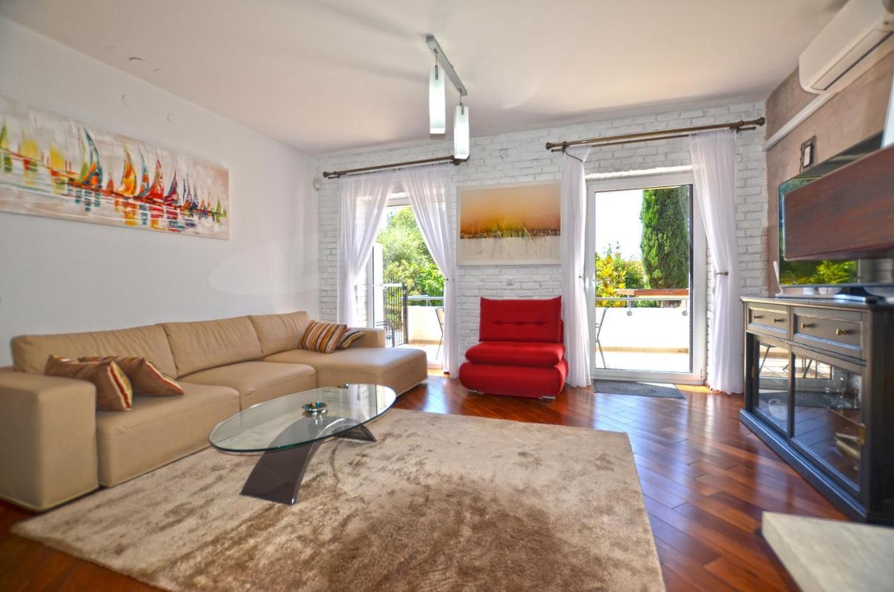 Apartment Max Rovinj Exterior photo