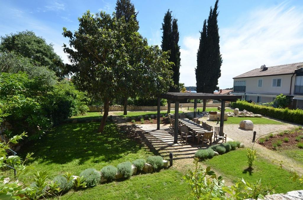 Apartment Max Rovinj Exterior photo